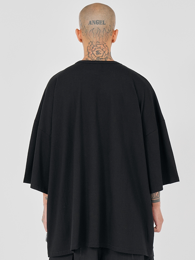 04TS21 Horizontal Logo Tee Black