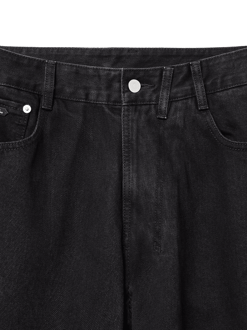 Curved Jeans