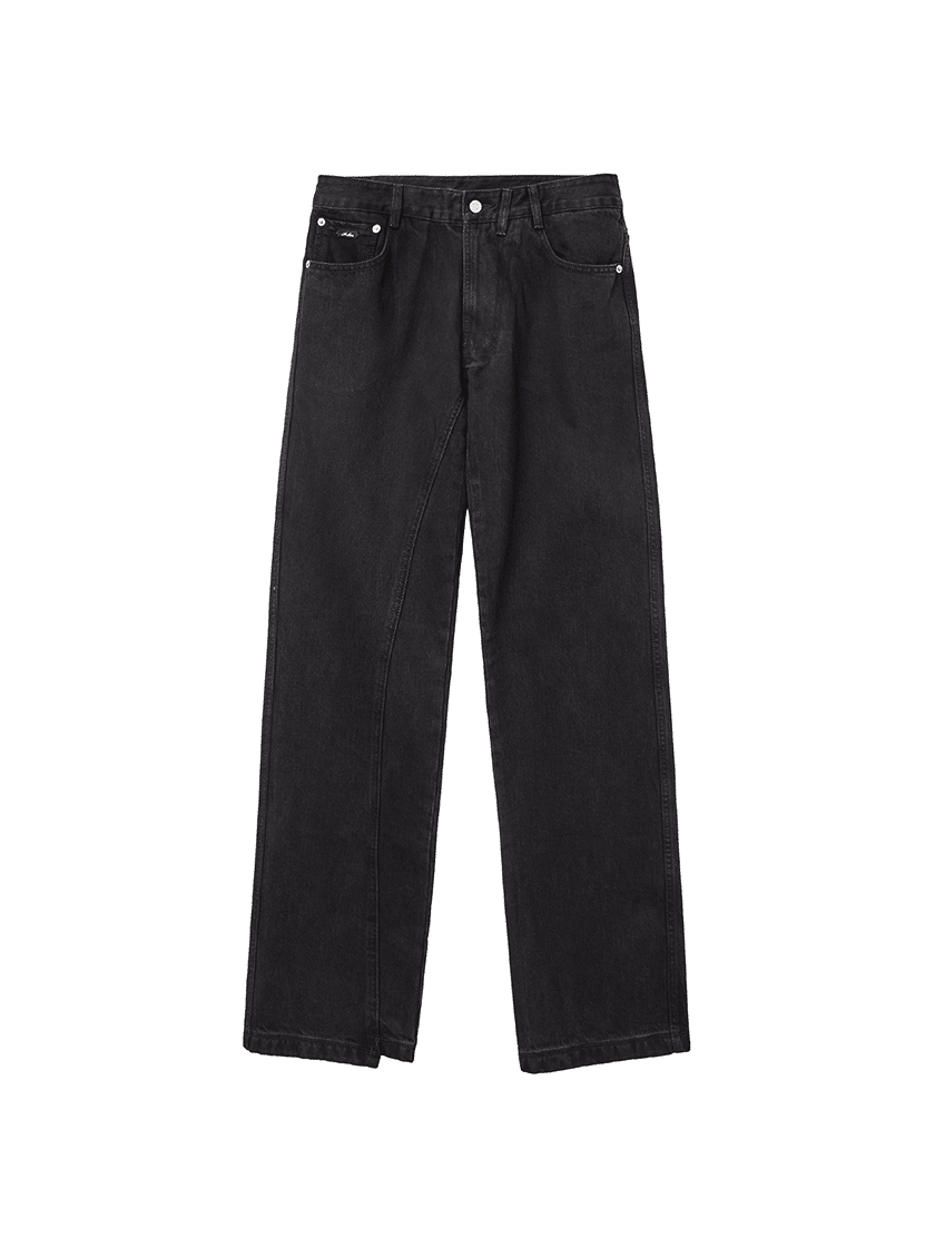 Curved Jeans