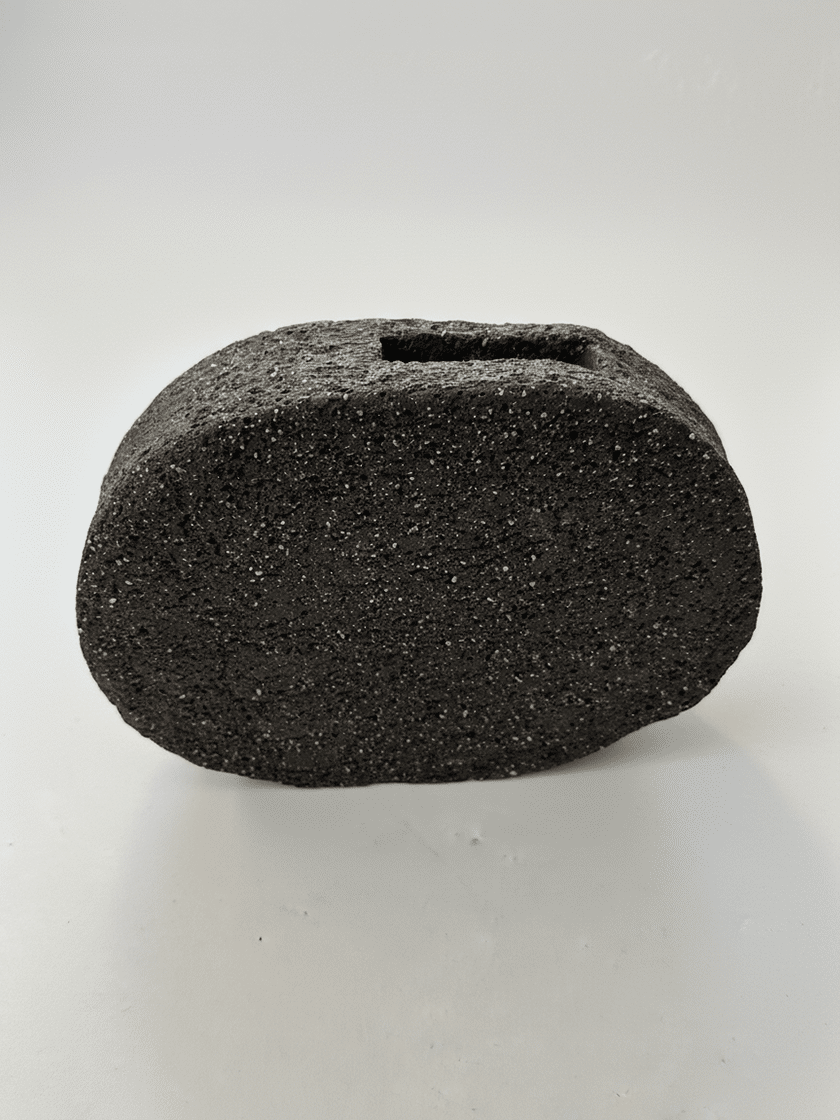 Small Pebble Vase Pepper Black