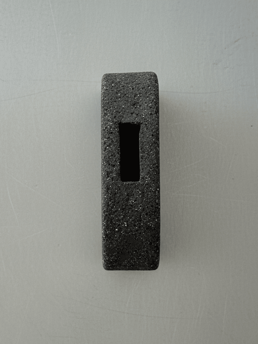 Small Pebble Vase Pepper Black