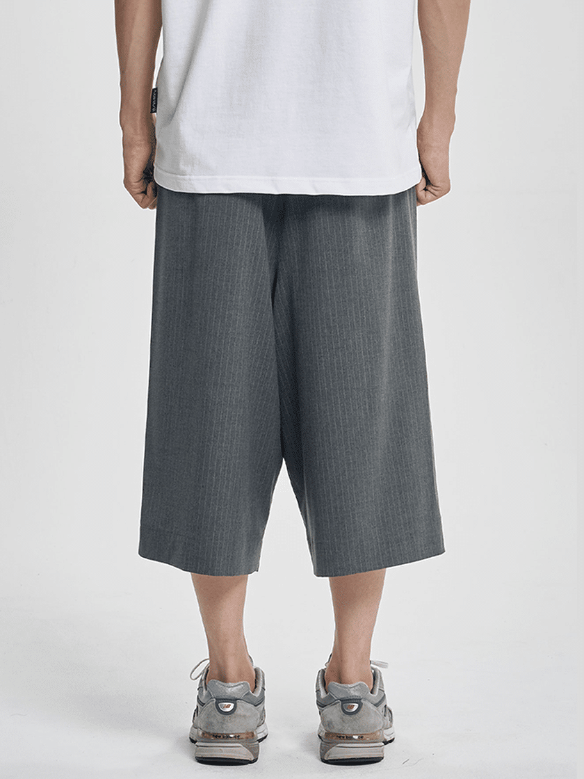 Striped One Tuck Bermuda Gray