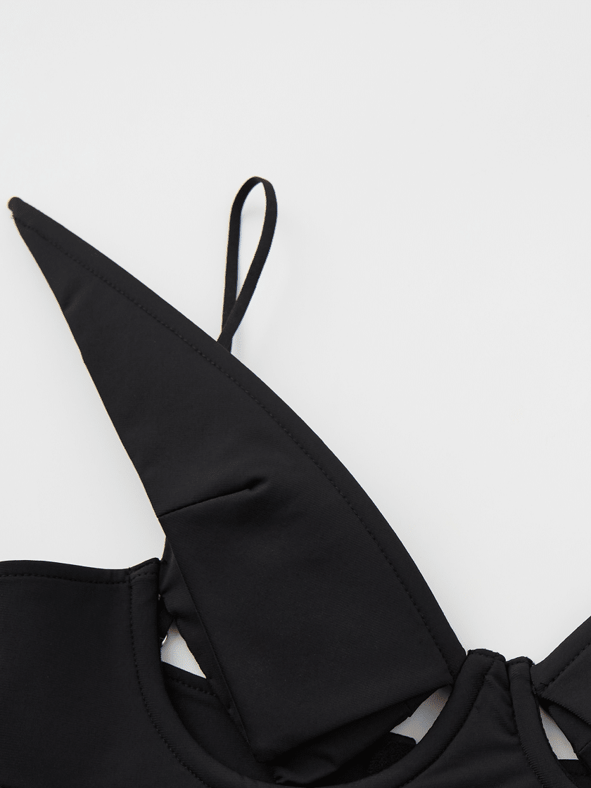 Pointy Bra