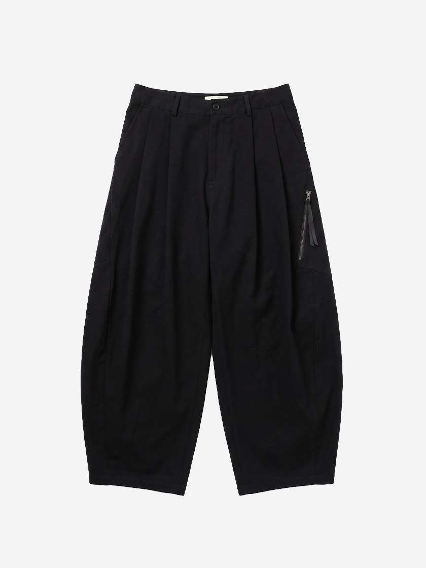 Pleats Cocoon Pants