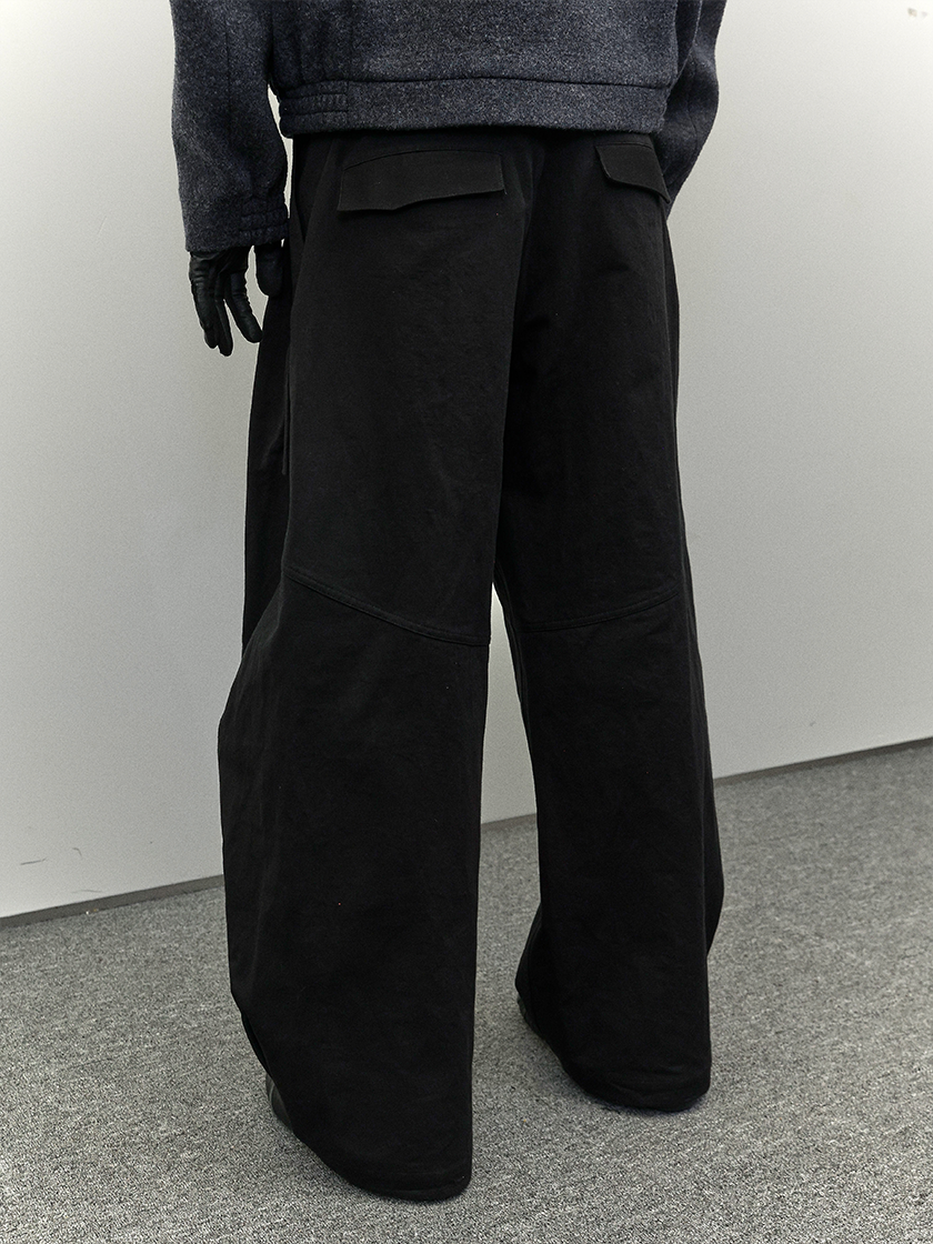 Pleats Cocoon Pants