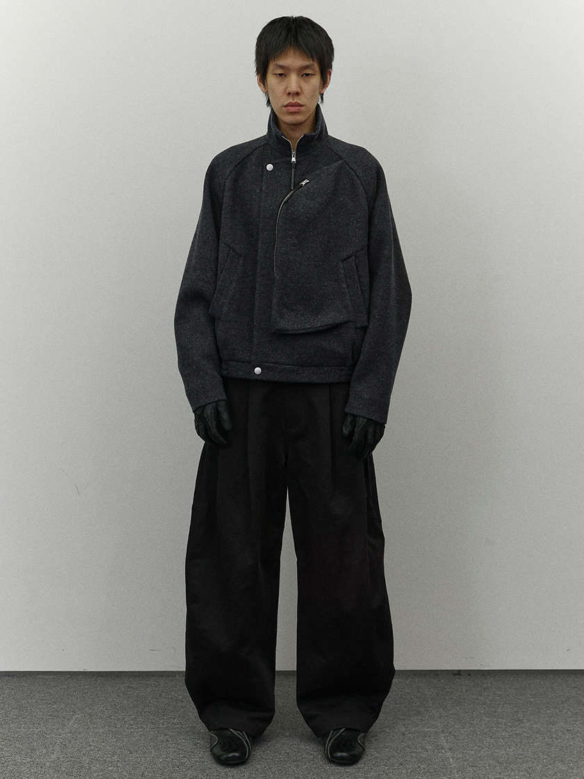 Pleats Cocoon Pants