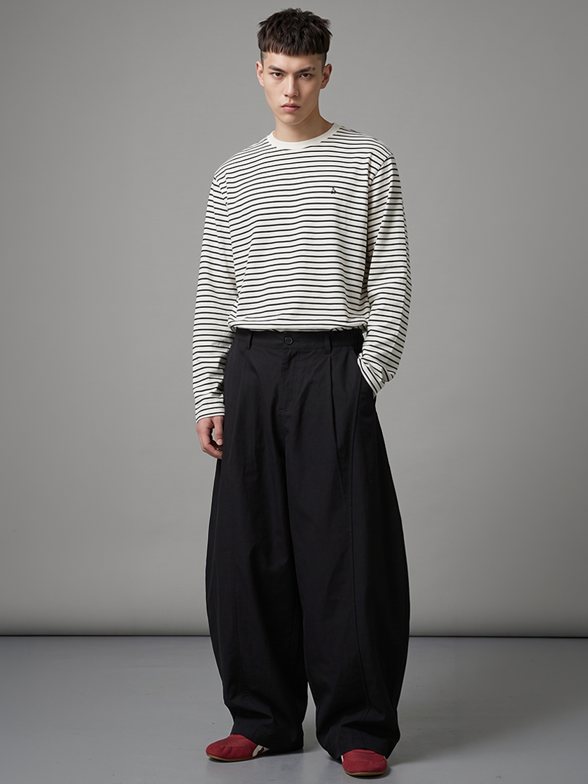 Oversized Curved Trousers Black