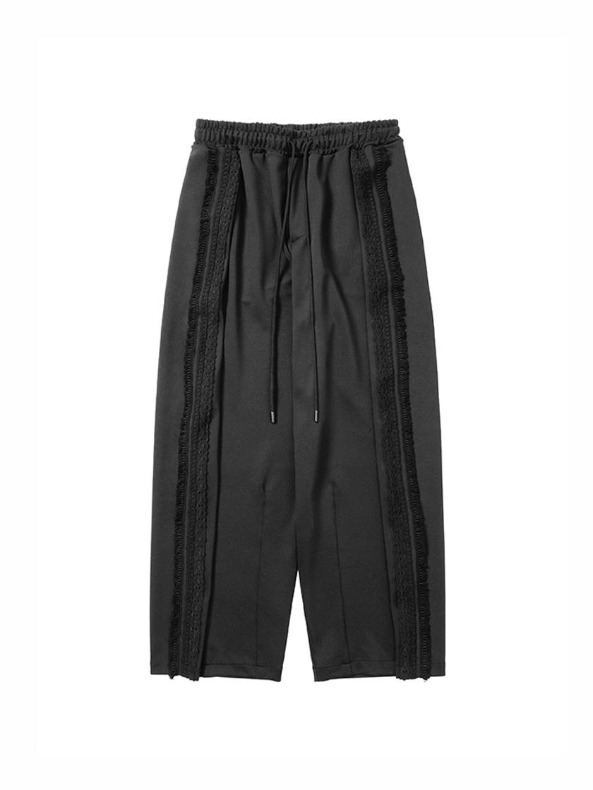 Lace Trim One Tuck Sweatpants