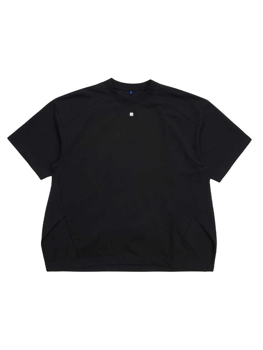 Pleated Metal Tag Tee Black